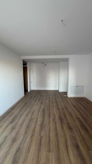 Apartament cu 2 camere semidecomandat în Sud