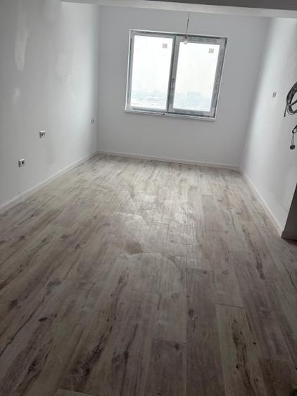 Apartament cu 3 camere decomandat în Exterior Nord