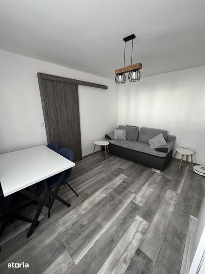Apartament cu 2 camere în Andrei Mureșanu