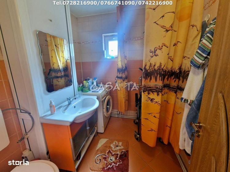 Apartament cu 4 camere decomandat în Central