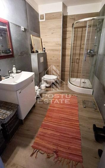 Apartament cu 3 camere decomandat în Torontalului