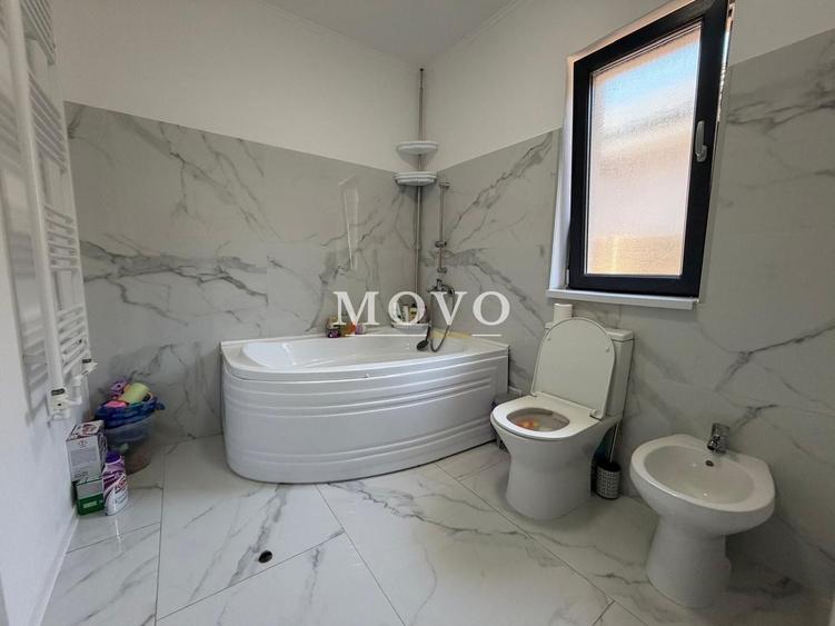 Duplex cu 3 camere cu Canalizare în Sânmihaiu Român