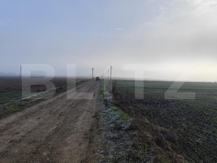 Teren Construcții extravilan de 8400 mp, în Miroslava