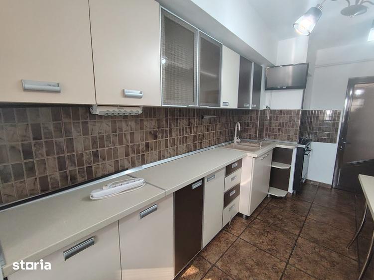 Apartament cu 3 camere decomandat în Ultracentral