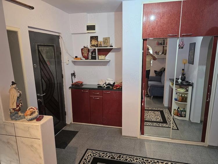 Apartament cu 2 camere decomandat în Micălaca