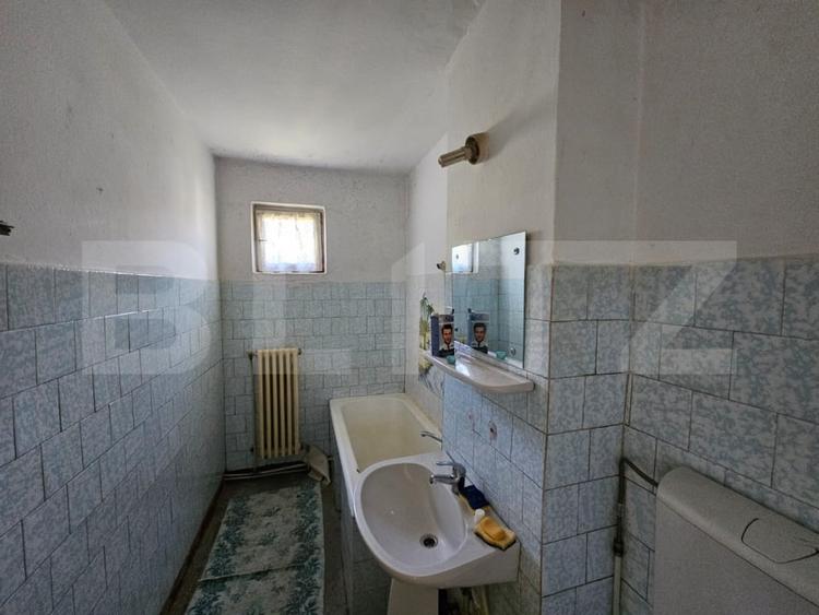 Apartament cu 2 camere semidecomandat în Cugir