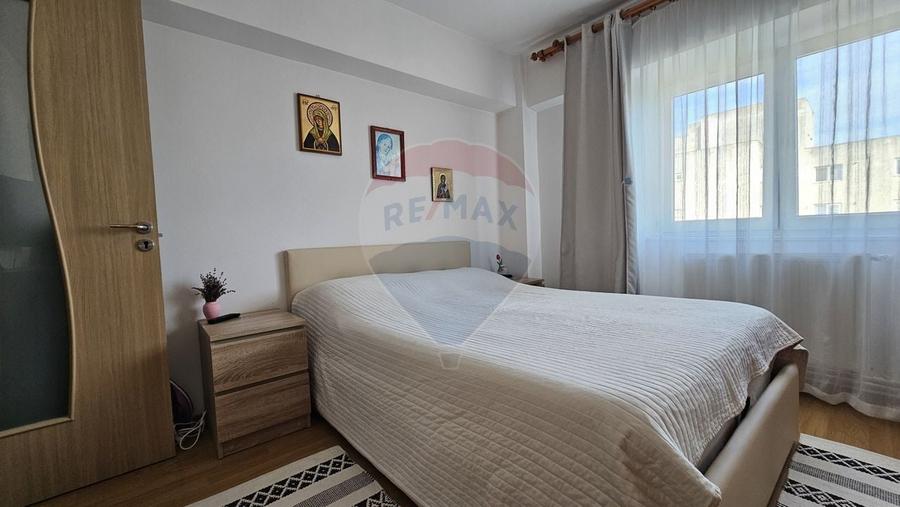 Apartament cu 3 camere decomandat de vânzare Burdujeni, Suceava - 10