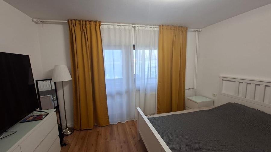 Apartament cu 2 camere decomandat în Exterior Vest