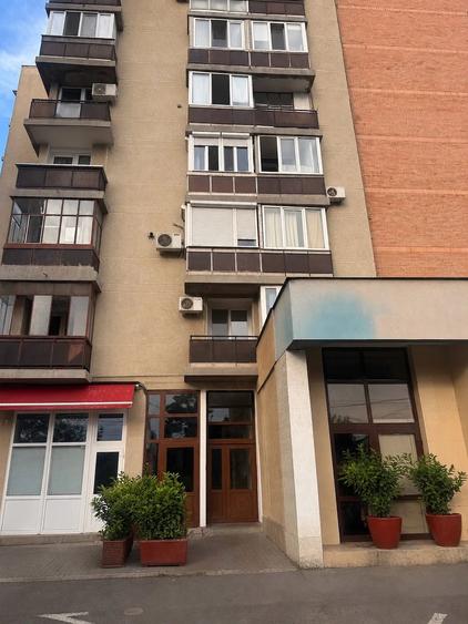 Garsonieră decomandată în Rogerius
