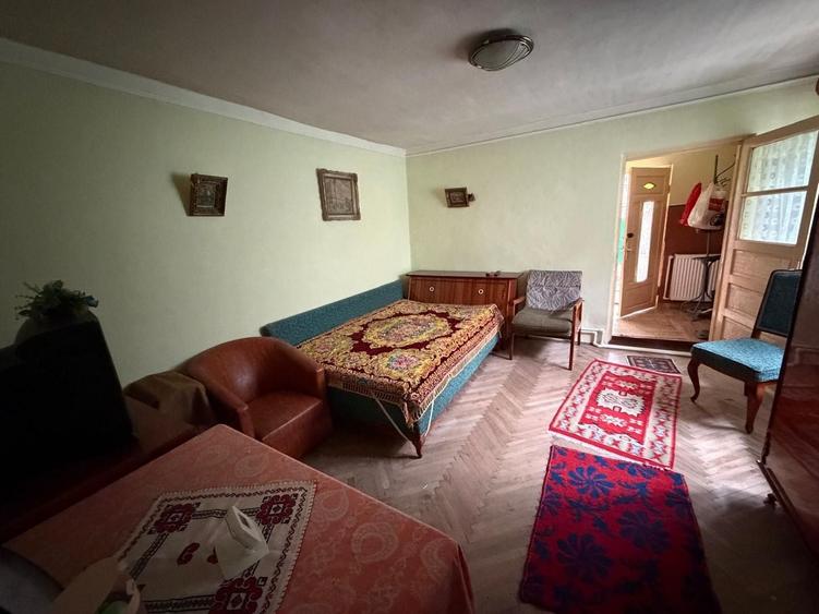 Casă individuală cu 4 camere cu Canalizare în Tomis II