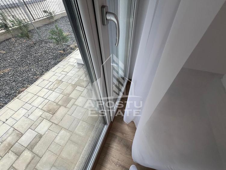 Apartament cu 2 camere semidecomandat, mobilat în Torontalului