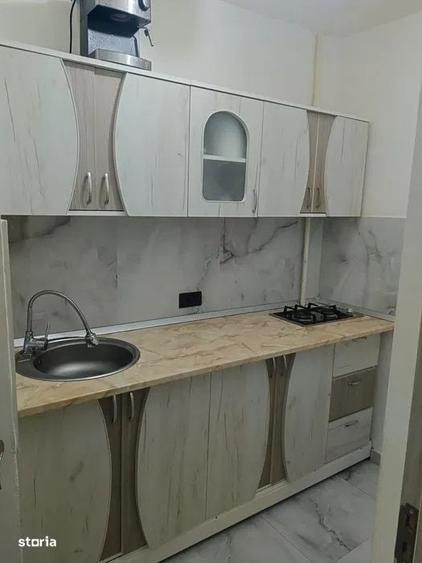 Garsonieră decomandată în Brazda lui Novac