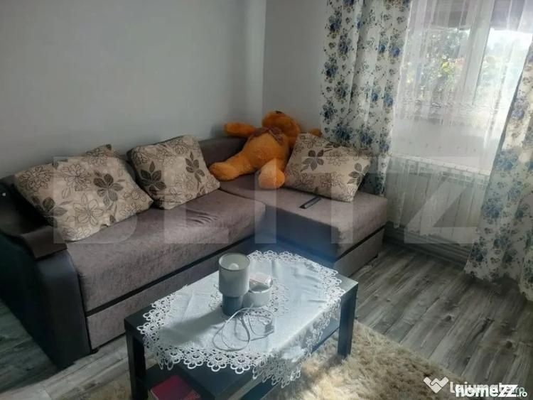 Casă cu 4 camere cu Teren 388 Mp în Siret