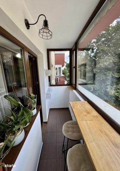 Apartament cu 3 camere decomandat, mobilat în Alexandru Obregia