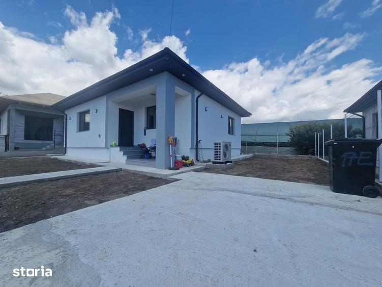 Casă cu 3 camere cu Teren 280 Mp în Lumina