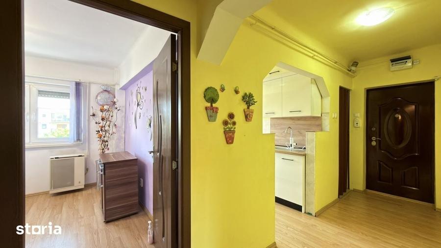 Apartament cu 2 camere decomandat în Central