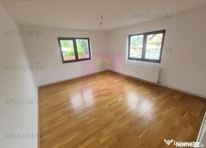 Casă cu 7 camere cu Teren 649 Mp în Comarnic