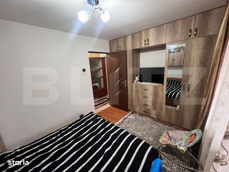 Apartament cu 2 camere semidecomandat, mobilat în Craiovița Nouă