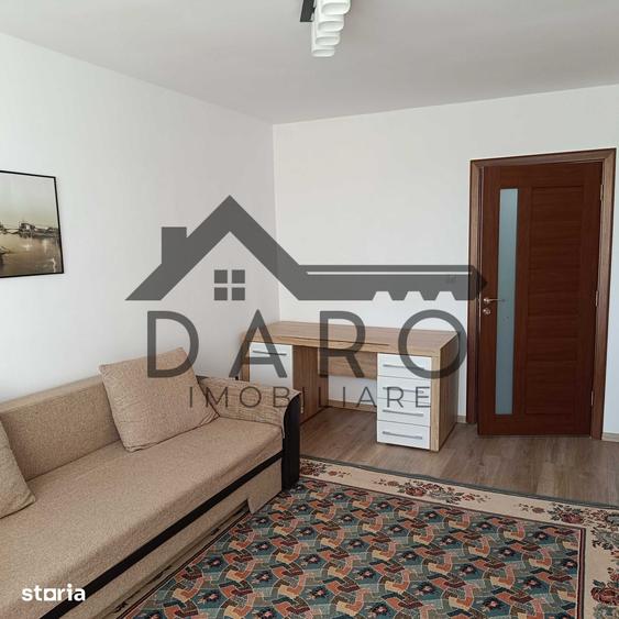 Oferim in chirie apartament cu trei camere Dambul Pietros - 1