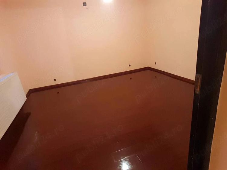 Casă cu Teren 670 Mp în Central