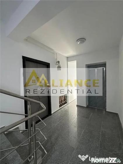 Apartament cu 2 camere decomandat în Apărătorii Patriei