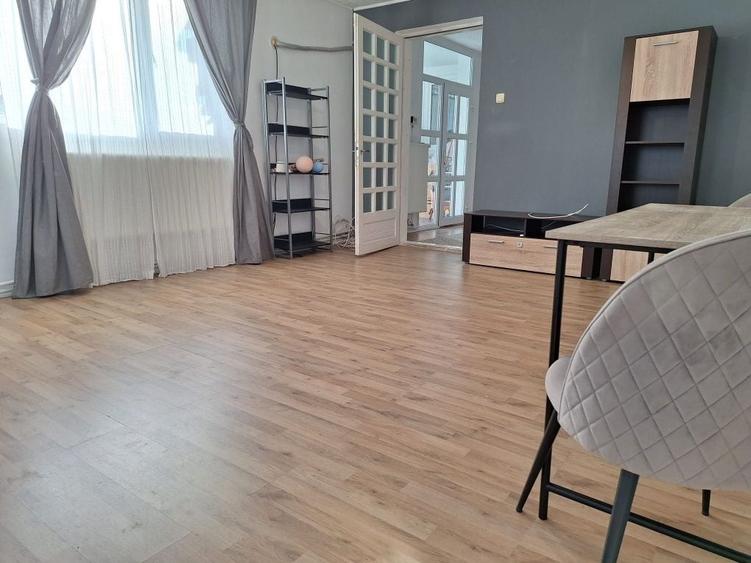 Casă cu 4 camere în Valea Rosie