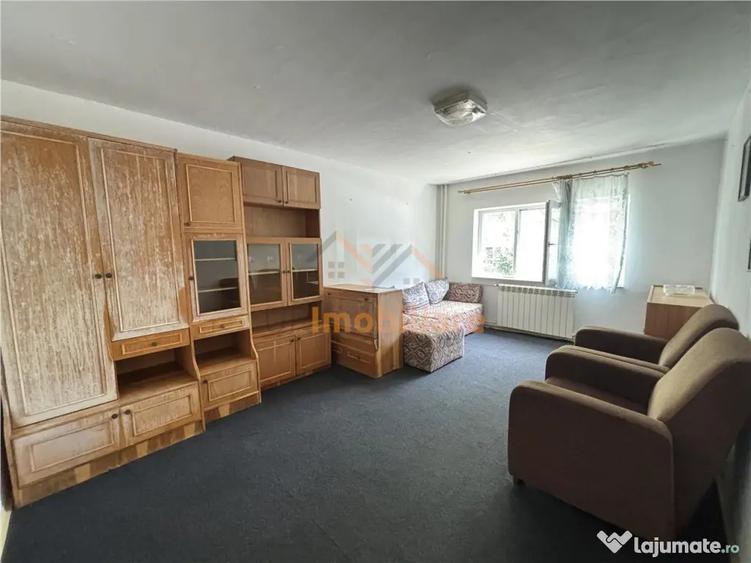 Apartament cu 3 camere decomandat în Decebal