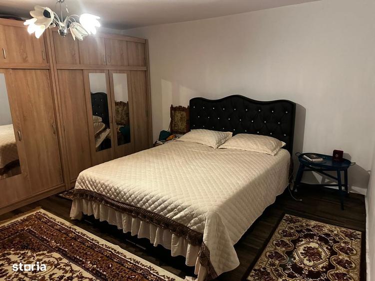 Casă cu 4 camere cu Teren 250 Mp în Călugareni