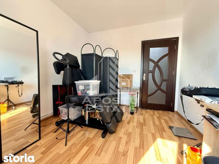 Apartament cu 3 camere, mobilat în Girocului