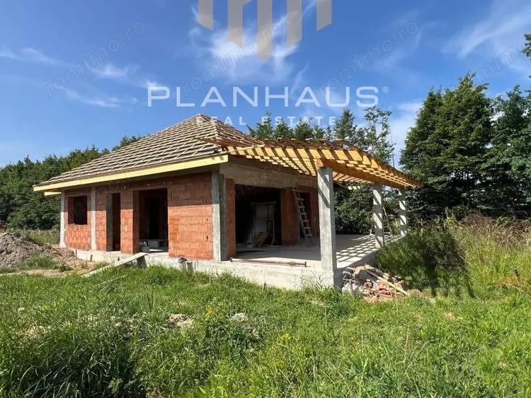 Casă cu 4 camere cu Teren 600 Mp în Satu Nou de Sus