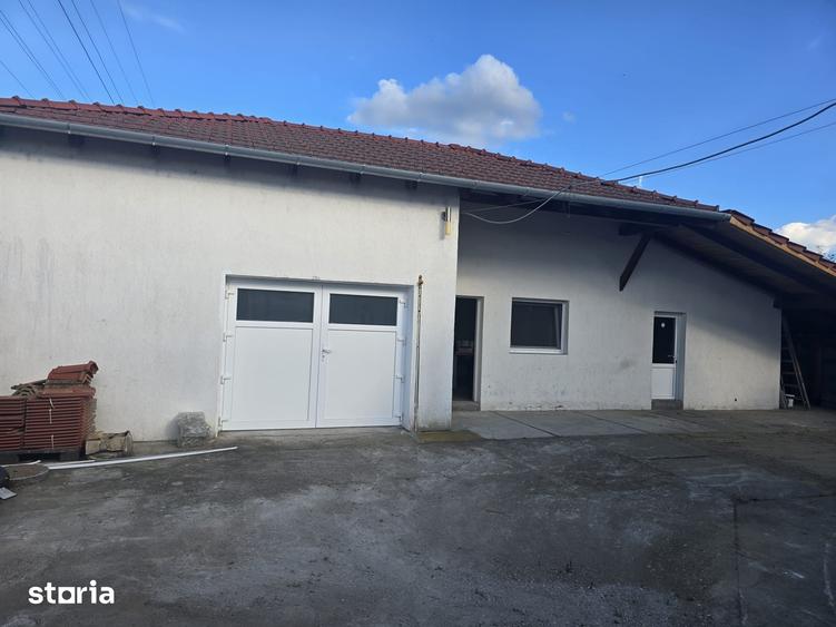 Casă cu 4 camere cu Teren 450 Mp în Botiz