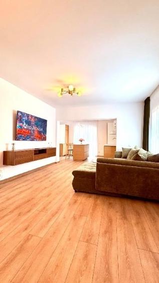 Duplex cu 4 camere cu Canalizare în Ulmi
