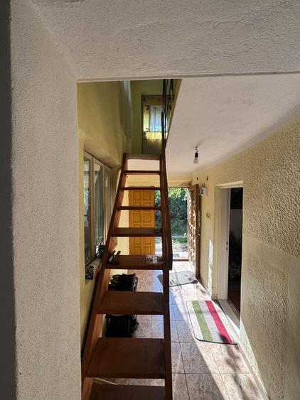 Casă cu 4 camere în Tăriceni