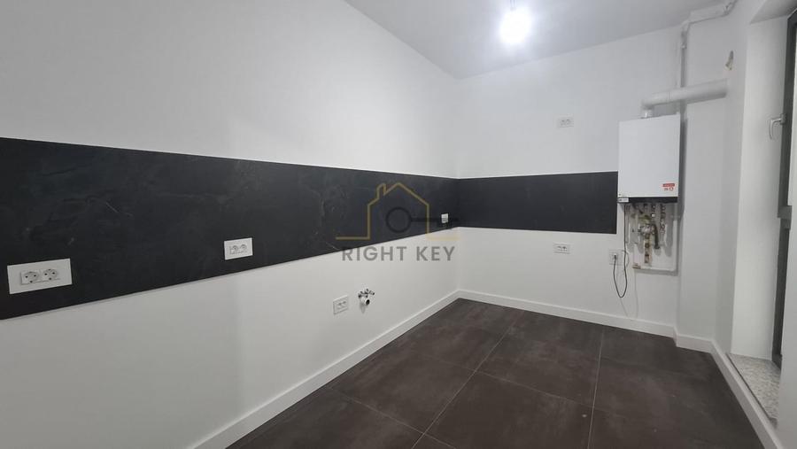 Apartament cu 3 camere decomandat în Băneasa