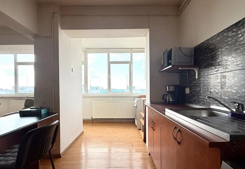Apartament cu 3 camere decomandat, mobilat în Titulescu