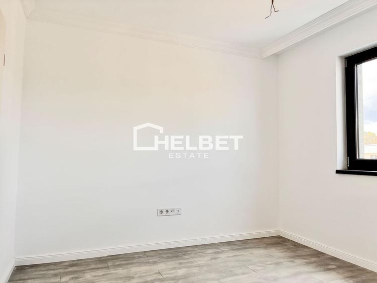 Duplex cu 3 camere cu Canalizare în Sânpetru