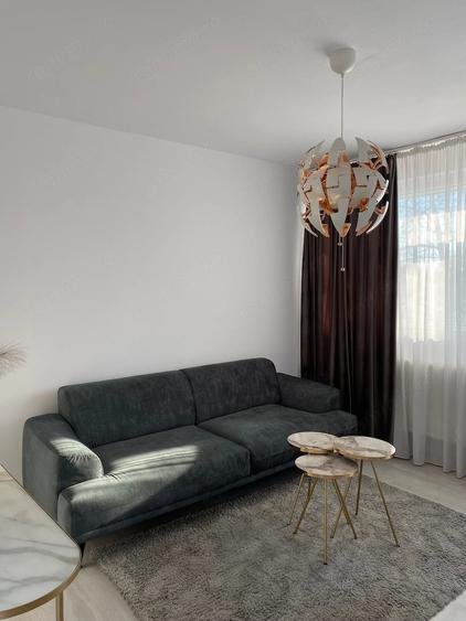 Apartament cu 2 camere decomandat în Eroii Revoluției