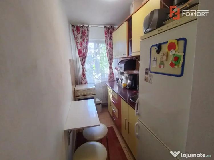 Apartament cu 2 camere semidecomandat în Șagului
