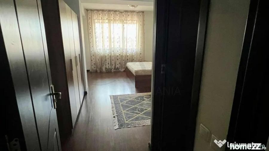 Apartament cu 3 camere decomandat în Colentina