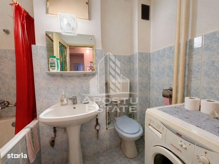 Apartament cu 2 camere decomandat în Circumvalațiunii
