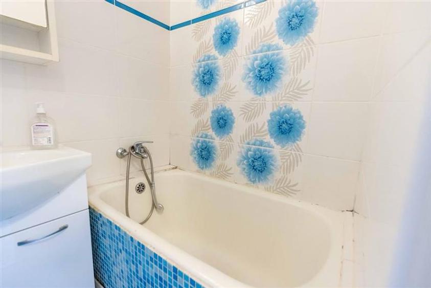 Apartament cu 2 camere semidecomandat, mobilat în Mănăștur