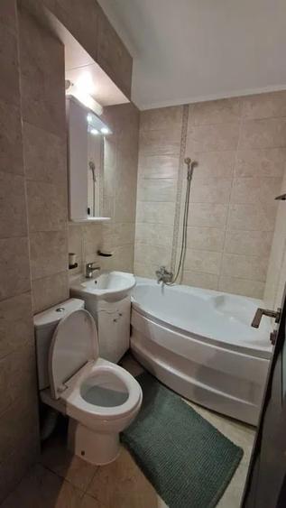 Apartament cu 2 camere decomandat, mobilat în Alexandru cel Bun