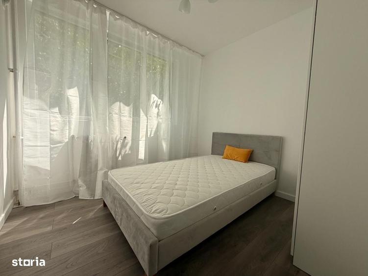 Apartament cu 4 camere semidecomandat în Drumul Taberei