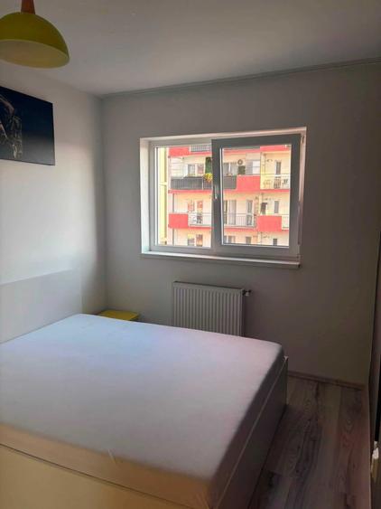Apartament cu 3 camere decomandat în Sud