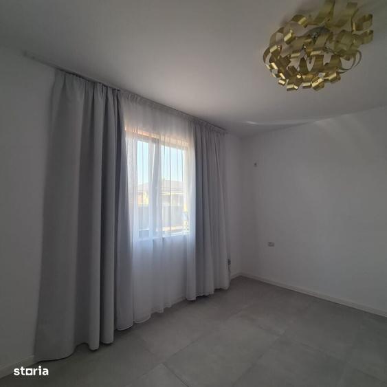 Casă cu 4 camere în Dumbrăveni