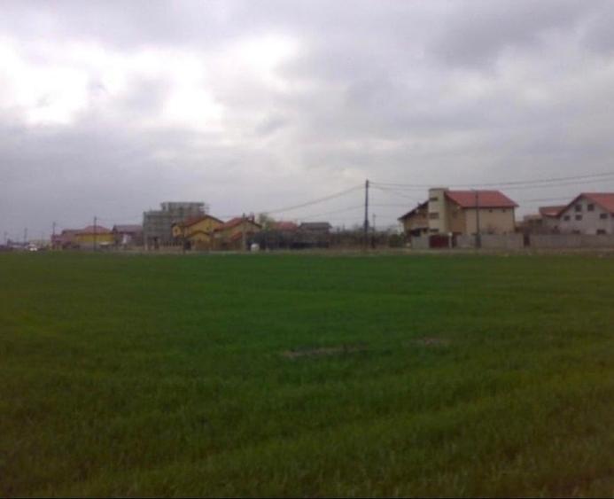 Teren Construcții intravilan de 23600 mp, în Tunari