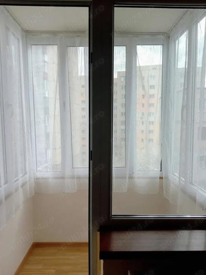 Apartament cu 2 camere semidecomandat în Micro 15