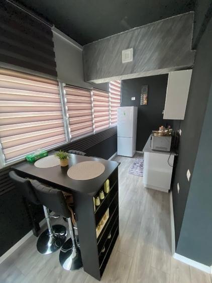 Apartament cu 2 camere semidecomandat, mobilat în Nord
