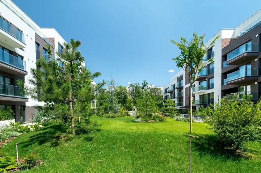 Apartament cu 3 camere decomandat în Moșilor