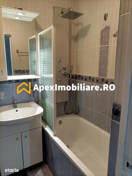 Apartament cu 2 camere decomandat în P-ța Unirii